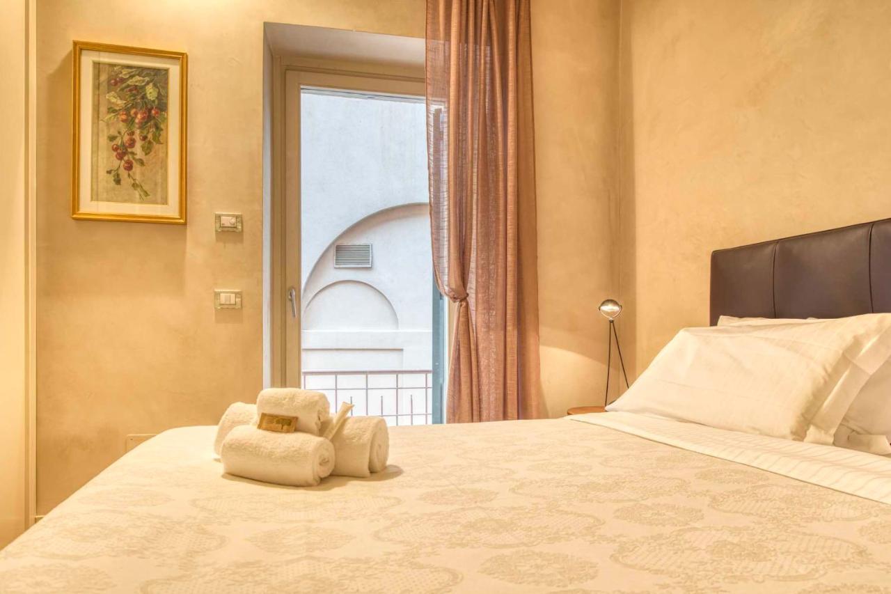 Apartmentsarena - Suite Mercatorum - Piazza Erbe เวโรนา ภายนอก รูปภาพ