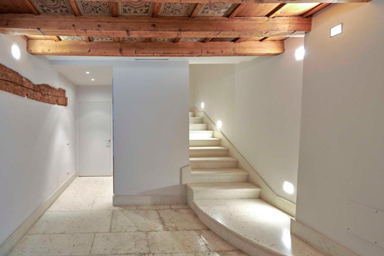 Apartmentsarena - Suite Mercatorum - Piazza Erbe เวโรนา ภายนอก รูปภาพ