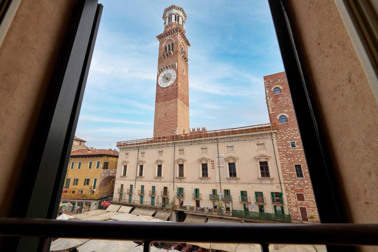 Apartmentsarena - Suite Mercatorum - Piazza Erbe เวโรนา ภายนอก รูปภาพ